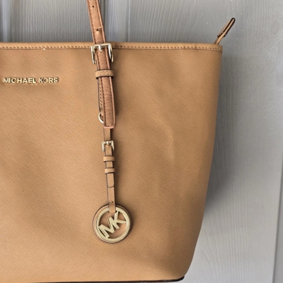 MICHAEL KORS Jet Set Tote Bag  Saffiano Leather Brown Tan 16x10 Large - Picture 5 of 15